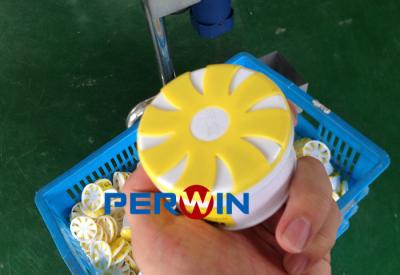Chine PERWIN 	Ligne remplissante de parfum d'ambiance solide et méthode facultative de capsulage de pompe à vendre