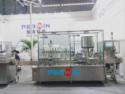 Chine Remplissage liquide pharmaceutique et chaîne de production de capsulage bouteille ou plastique en verre à vendre