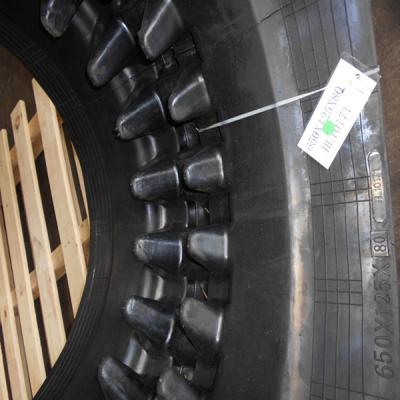 China Rubber And Steel Dumper Rubber Tracks 650×125×80 For Excavator Hitachi CG70 for sale
