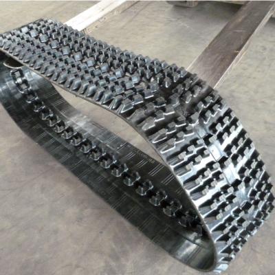 China 36 Link Crawler Snowmobile Rubber Track 300mm Width for sale