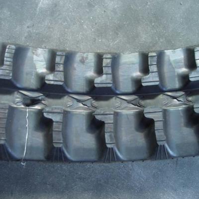 China 130mm Width Construction Rubber Crawler For Kobelco Ss1 72mm Pitch for sale