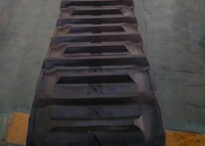 China 90mm Pitch Harvester Agricultural Rubber Tracks For Kubota DC70 for sale
