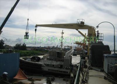 China 5T 13.5M Offshore Pedestal Crane , Straight Boom Crane For Lifting Cargo for sale