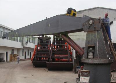 China Hydraulic Offshore Pedestal Crane , Offshore Stiff Boom Crane For Cargo Lifting for sale