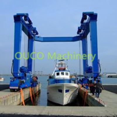 China Funcionamiento de la estructura de acero de la grúa del puerto del puerto de la grúa móvil de la reparación del yate buen en venta
