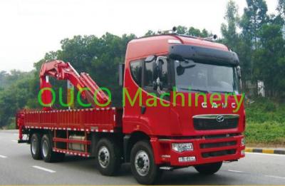 Chine le camion de 5 tonnes a monté le boom télescopique d'articulation de grue avec la couleur adaptée aux besoins du client à vendre