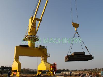 China 35m Cargo Marine Handling Port 160kw Harbour Crane On Ship Deck for sale