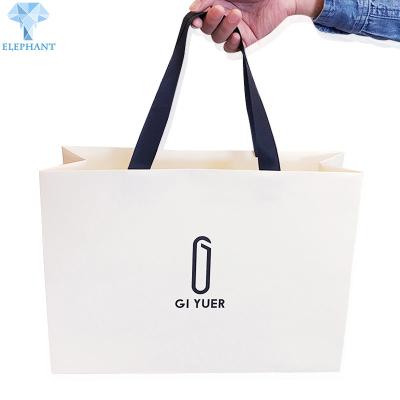 China OEM ODM White Glossy Gift Bags for sale