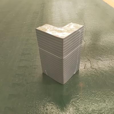 China La base pulida de la espuma del bocadillo de Rockwool artesona la techumbre de la esquina cubre al aire libre en venta