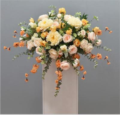 China Faux Ranunculus Silk Flower Bridesmaid Bouquets In Bulk OEM for sale