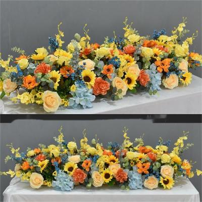 China Rectangular Artificial Flower Business Fake Bunch Of Roses Personalised for sale