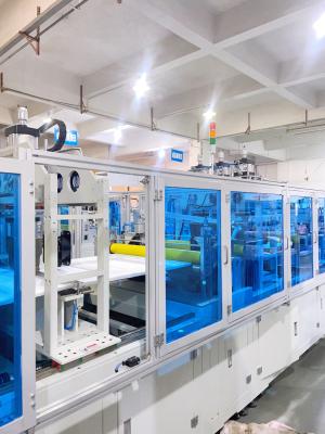Chine Machine de fabrication de filtres de poche Haute capacité pour produire des sacs rectangulaires ou trapézoïdaux 6KW à vendre