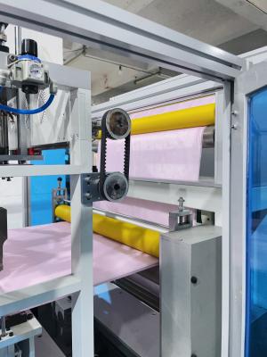 Chine Machine de fabrication de sacs non tissés Haute capacité pour produire des sacs rectangulaires ou trapézoïdaux à vendre