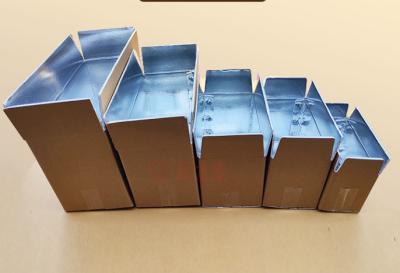 China Caja del cartón del aislamiento del papel de aluminio del arreglo para requisitos particulares para el envío de los mariscos en venta