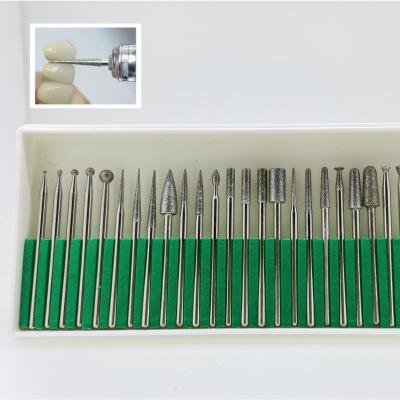Chine Fraises diamantées dentaires 30 pièces/boîte pour le meulage et le polissage de toutes sortes de matériaux dentaires à vendre