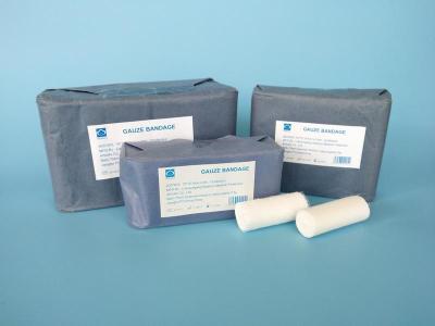 Chine Fabrication de bandages médicaux gaze à rouleaux stériles de coton de 7,5 cm gaze à bandages laminés de 5 cm à vendre