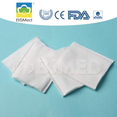 China Plain Pattern Cosmetic Gauze Pads , 100 Percent Cotton Pads White Color for sale