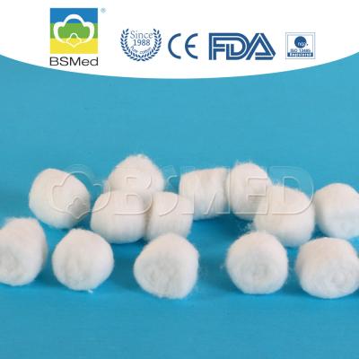 China Disposable Pink / White Sterile Cotton Wool Balls Lightweight Non Irritating for sale