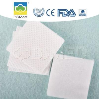 中国 100% Natural Cotton Degreasing Cosmetic Microfiber Remover Pads Disposable Absorbent 販売のため