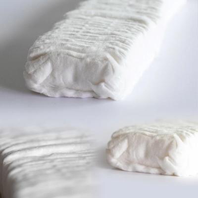 中国 使い捨て可能なジグザグ形の吸収性の原綿を創傷包帯 販売のため