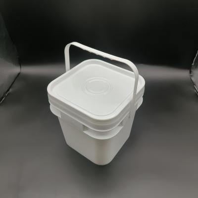 China ODM OEM 10 liter vierkante plastic emmers met handgrepen chemische weerstand Te koop