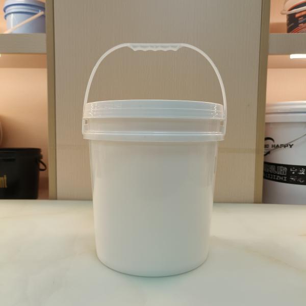 Quality Food Grade 5 Gallon Plastic White Buckets With Lids Stackable Recyclable for sale