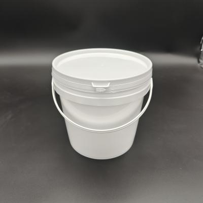 China PP HDPE Recyclable Food Grade Plastic Buckets 1L-5L Capacity Acid And Alkali Resistance for sale