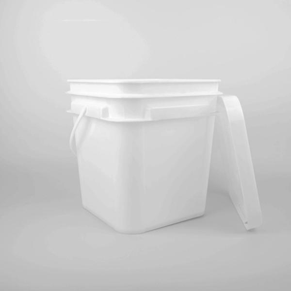 Quality Impact Resistance Square Plastic Bucket Food Grade With Snap On Lid for sale