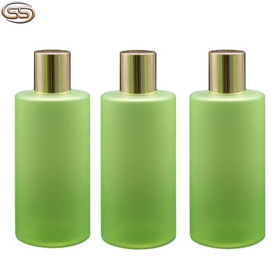 China 9oz 270ml Green Frosted PET Plastic Bottle with Golden cap for sale