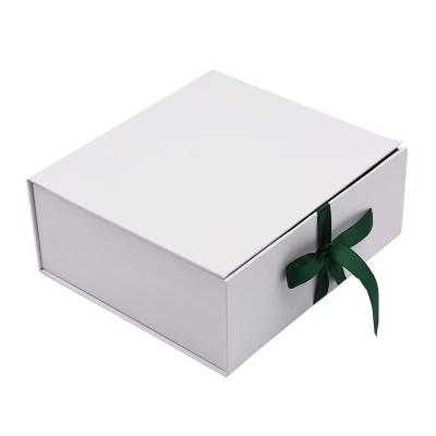 China Alta cajas de papel impresas de la caja de regalo del papel de la durabilidad aduana plegables en venta