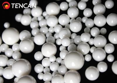 中国 Tencan 9.0 Mohs Hardness Zirconia Grinding Balls For Ball Mill 販売のため