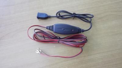 Chine 30V câblent le chargeur de voiture de téléphone portable avec le kit 5V2A de fusible pour la caméra et le GPS de tiret à vendre