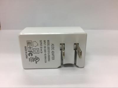 中国 多数装置AC移動式充電器のアダプターのためのULによってリストされている10W旅行USBの充電器 販売のため