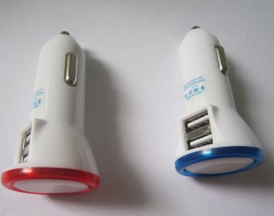 中国 車電光充電器、対のUSBポートのAppleによって証明されるIphone車の充電器の白 販売のため