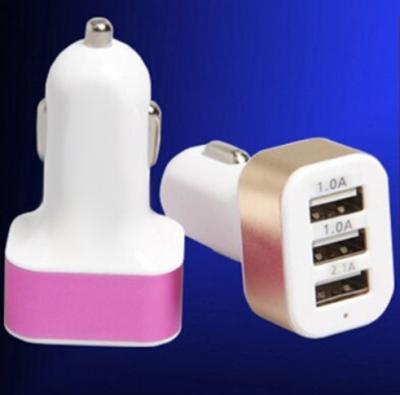 China 3.1A Lightning Cable Car Charger Triple USB Cigarette Lighter For IPhone XR for sale