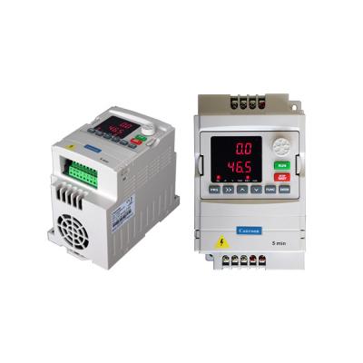 China VFD Air Cooling High Frequency Solar Inverter Output Current Size 140*240*183mm for sale