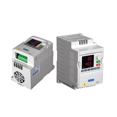 China Single Phase Frequency Drive Inverter 220V 2.2KG For Industrial Automation for sale