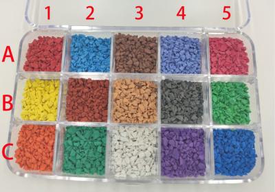 China Gránulos coloreados de EPDM Chips/EPDM/EPDM con el contenido 18%EPDM en venta