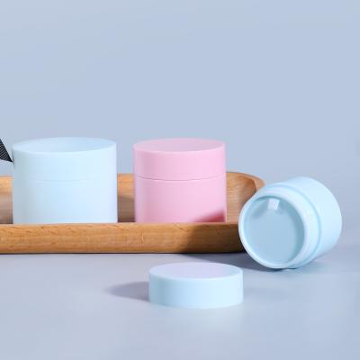 China Tarros cosméticos plásticos vacíos 20g 30g 50g para el cuidado personal del gel de pelo en venta