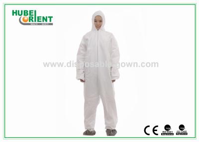 중국 보호 몸을 위한 두건과 발덮개를 가진 작업복 짠것이 아닌 유형 5 처분할 수 있는 작업복 판매용