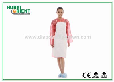 China Breathable Waterproof Disposable Tyvek Aprons Polyethylene Apron 43 Gsm for sale