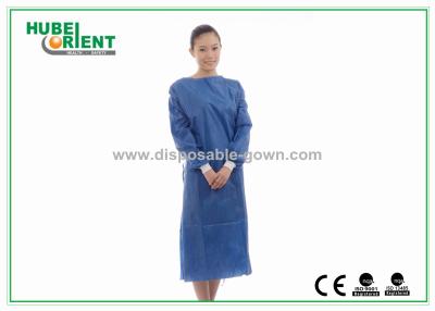 Chine Les robes chirurgicales jetables non-tissées avec CE/ISO13485 ont délivré un certificat pour l'usage médical à vendre
