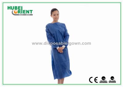Chine Les robes chirurgicales jetables de salle d'opération/hôpital jetable frotte pour empêchent des bactéries à vendre