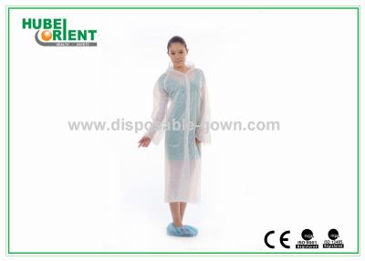 China Capa disponible blanca el 125x150cm del visitante de la prenda impermeable PE del uso para factoy/el taller/el jardín en venta