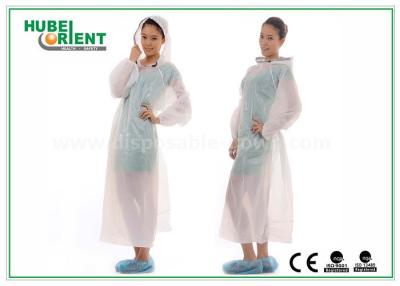 Chine L'examen jetable transparent imperméable habille extérieur pour l'adulte, épaisseur de 0.017mm à vendre