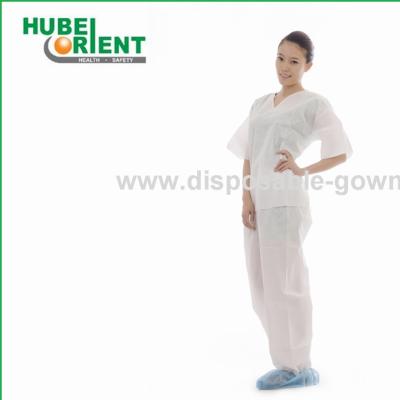 China Breathable 45gsm SMS Medical Disposable Pajamas With Shirt And Trousers For Hospital Use for sale