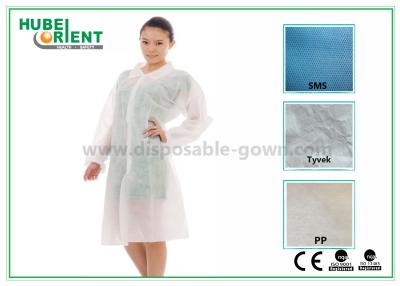 China Medical Disposable PP Nonwoven Lab Coat With Snaps for sale