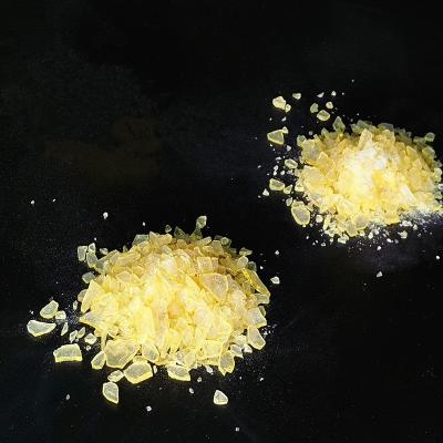 Chine Flocon jaune de bonne résine maléique brillante utilisé pour l'impression d'intaille à vendre