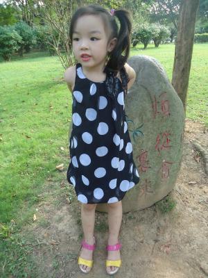 China Sequences Little Girls Polka Dot Dress , Bow Shoulder Childrens Chiffon Dresses for sale