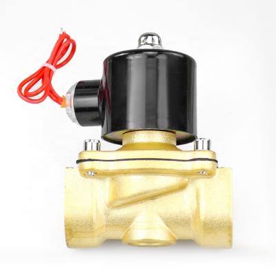 China Válvula de cobre amarillo del agua del solenoide de la CA DC 12V 24V 110V 220V con la bobina esmaltada de cobre pura del alambre en venta